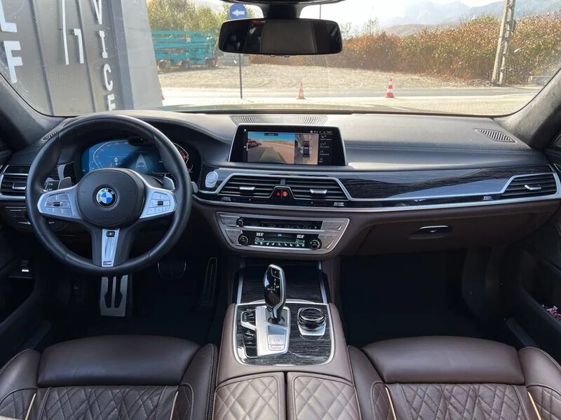 BMW Seria 7